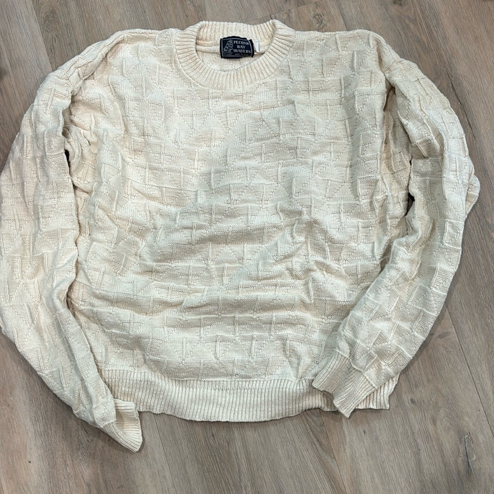 PECONIC BAY TRADERS VINTAGE KNIT SWEATER
